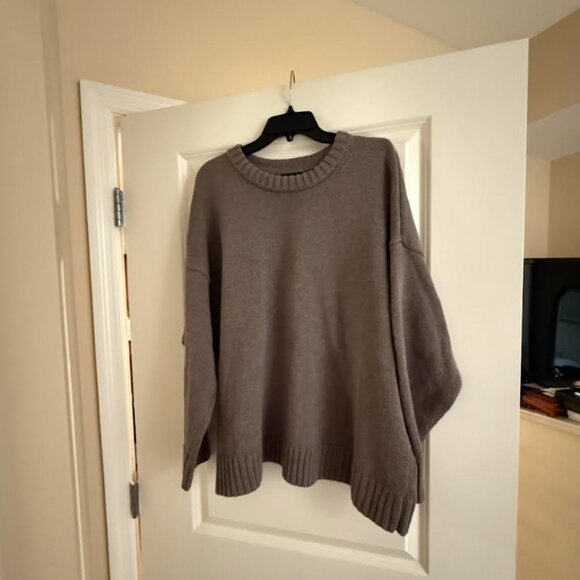 NWOT Gap 100% Cotton Oversized Sweater in Toasted Almond Brown - Picture 4 of 5
